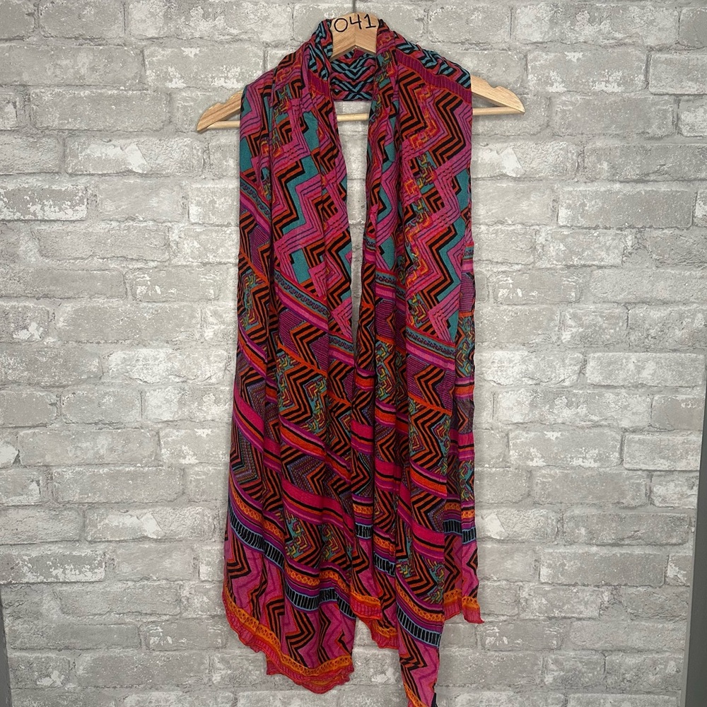 Stella & Dot Colorful Geometric Pattern Scarf *Used